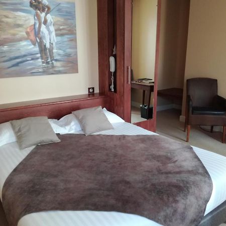 Logis Hotel Le Moulin De Chalons Le Guâ Kültér fotó